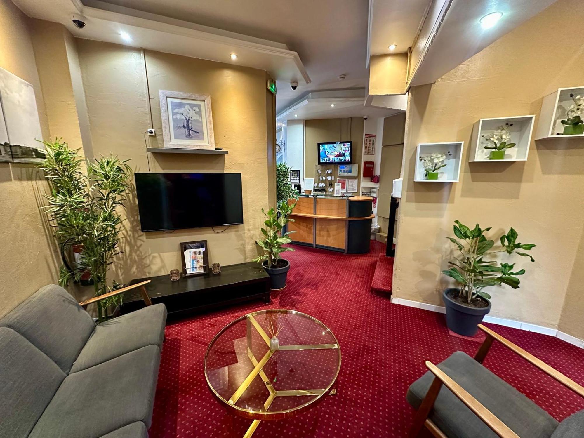 Hotel Victor Hugo Clamart Esterno foto