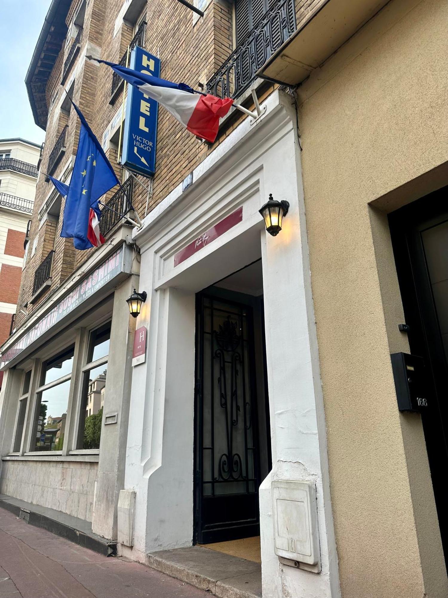 Hotel Victor Hugo Clamart Esterno foto