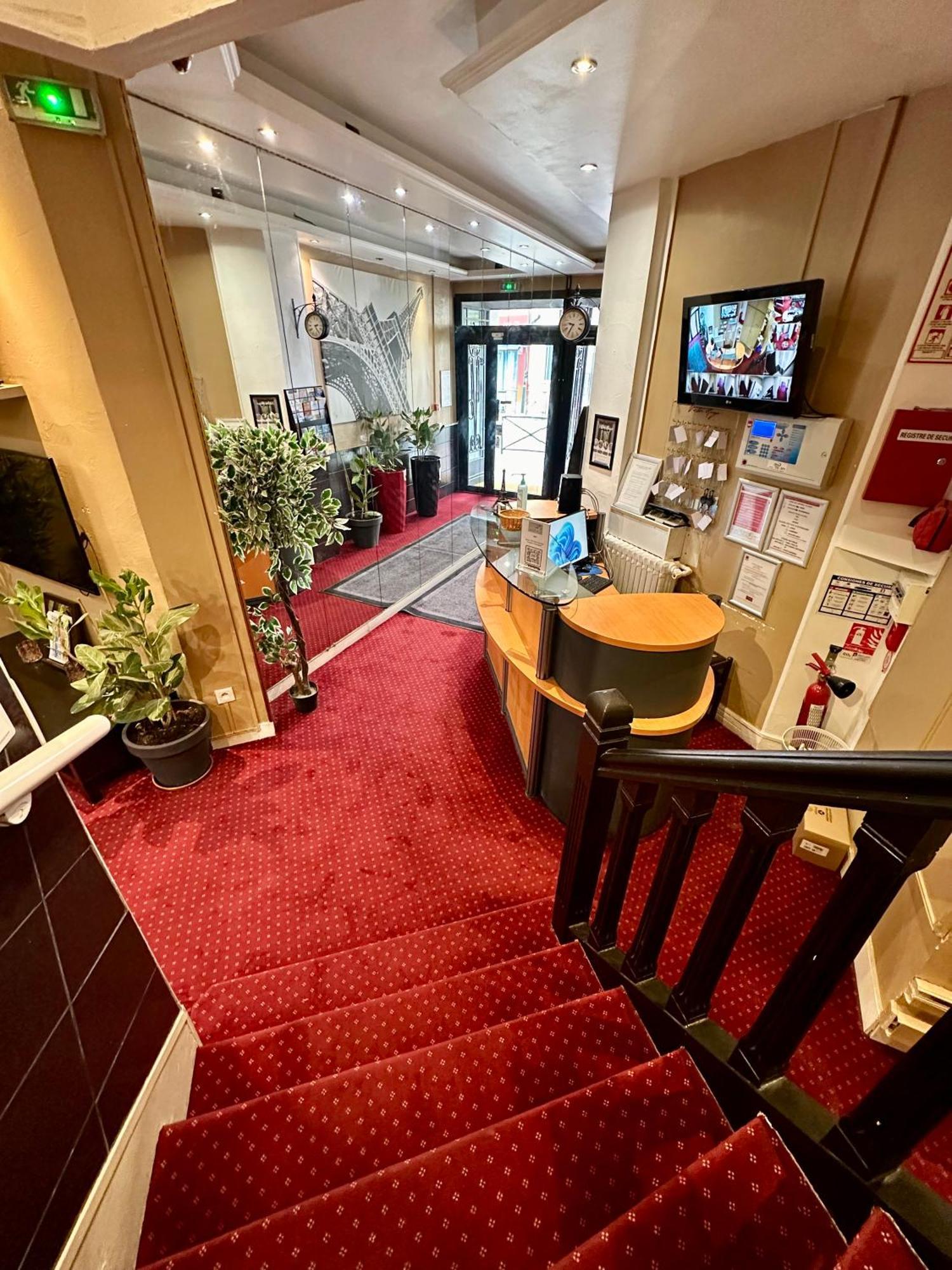 Hotel Victor Hugo Clamart Esterno foto
