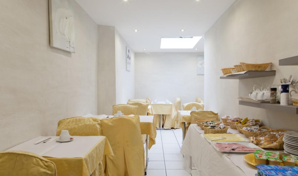 Hotel Victor Hugo Clamart Esterno foto